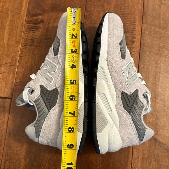 New Balance Gray 580 Mesh Suede Sneakers Sz 6 - Picture 14 of 16